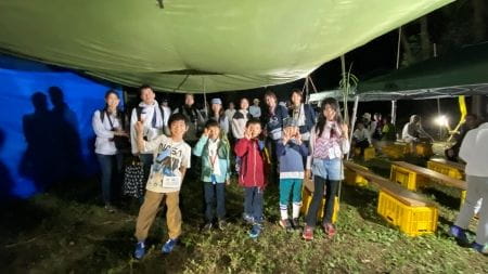 ホタル観察後のにこやかな笑顔