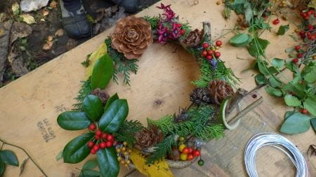 完成したクリスマスリース