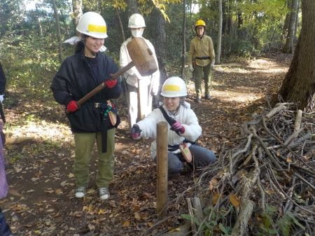 体全体を使って杭打ちに挑戦